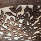 Drevený strom života Premium – dvojvrstvové prevedenie (orech + prírodné drevo)