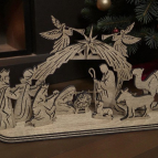 Drevený vyrezávaný betlehem – elegantná vianočná dekorácia