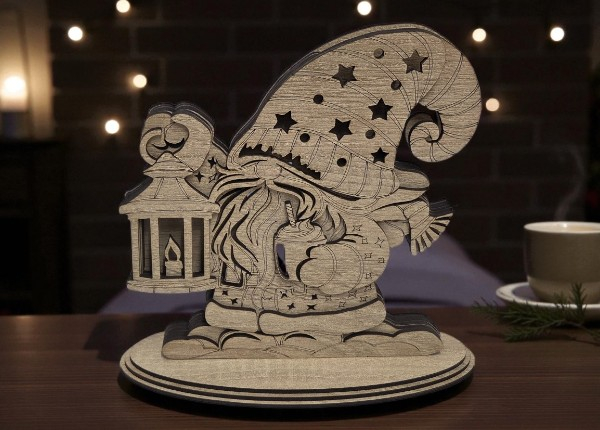 Drevený vianočný trpaslík s lampášom